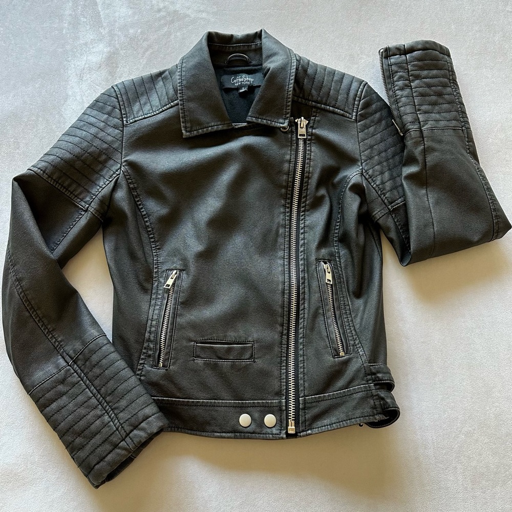 black vegan leather fitted motorcycle jacket / size small